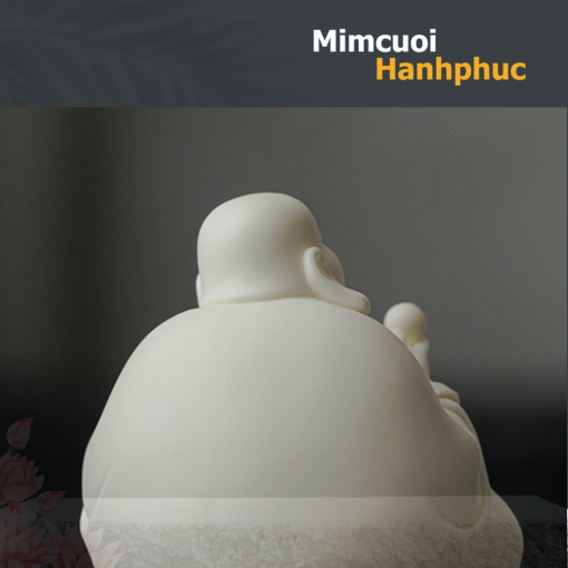 Tượng Phật Di Lặc sứ trắng cười hoan hỷ trang trí phòng khách, bàn làm việc, để xe ô tô MCHP003